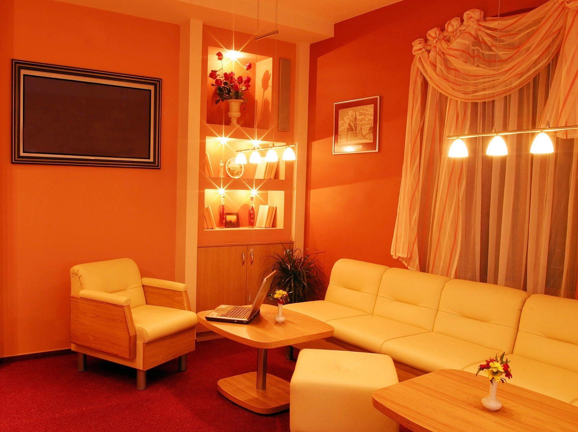 Hotel Palace Plzeň Buitenkant foto